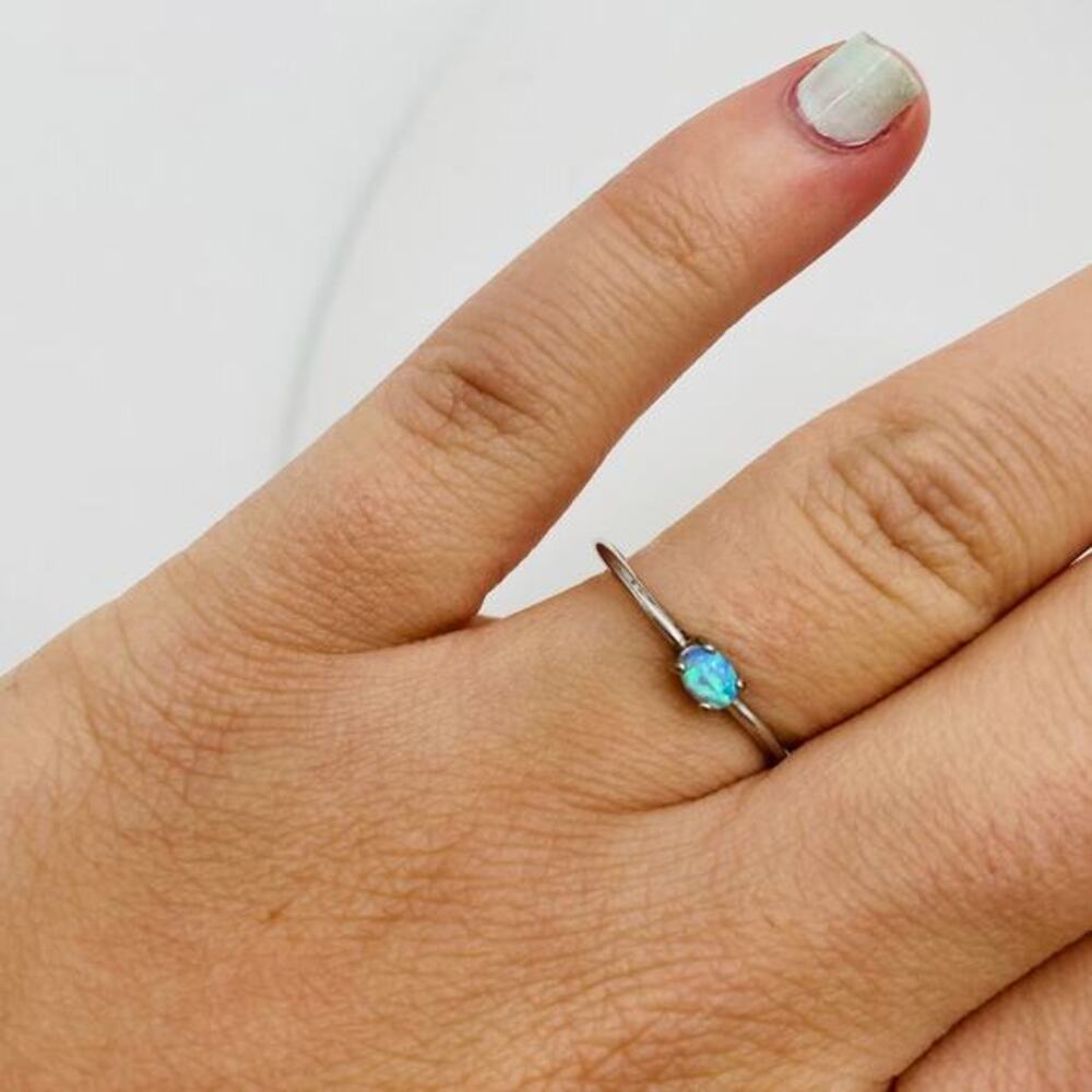 Sterling Silver opal small dainty ring‎